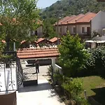 Apart-hotel Arda